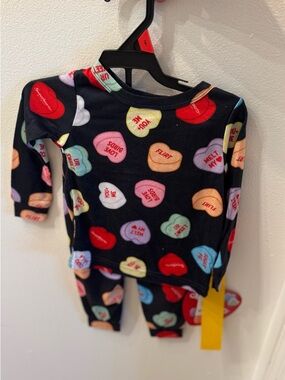 Black Candy Heart Pajama Set - Colorful Conversation Hearts 2t NWT